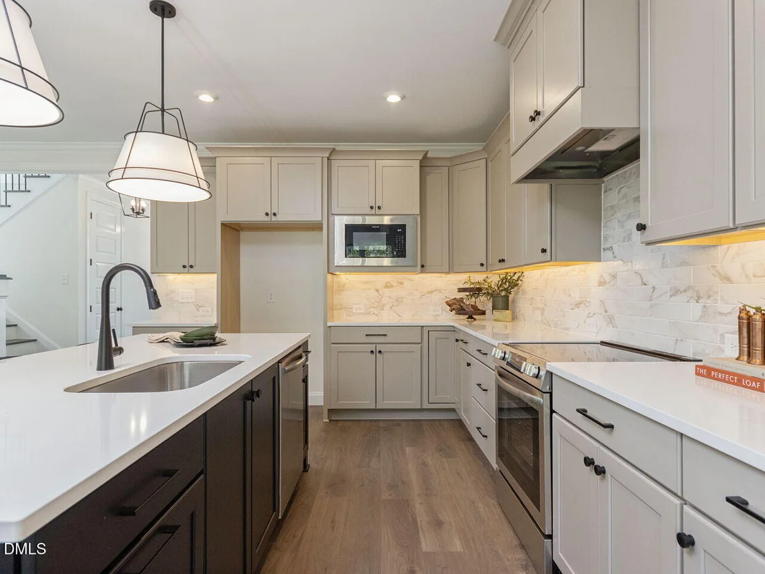 Photo of 6036 Scalybark Road