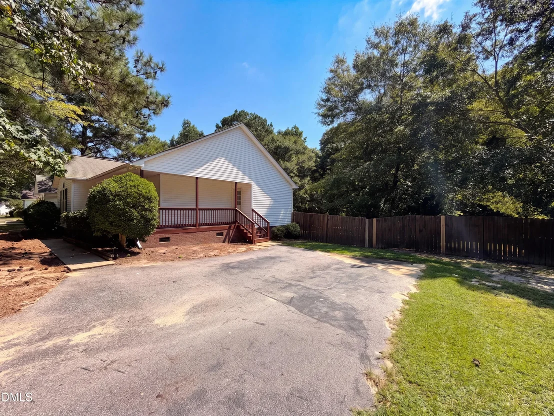 Photo of 576 Sunray Drive