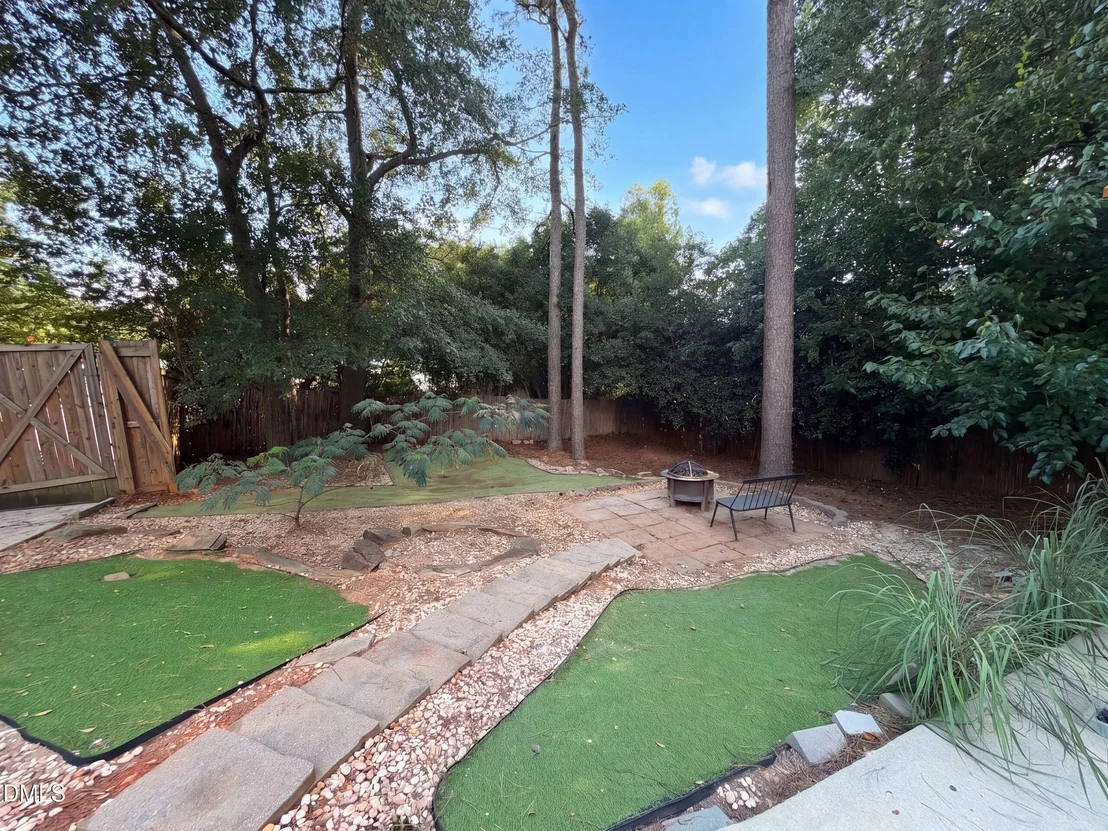 Photo of 2220 Hillock Drive