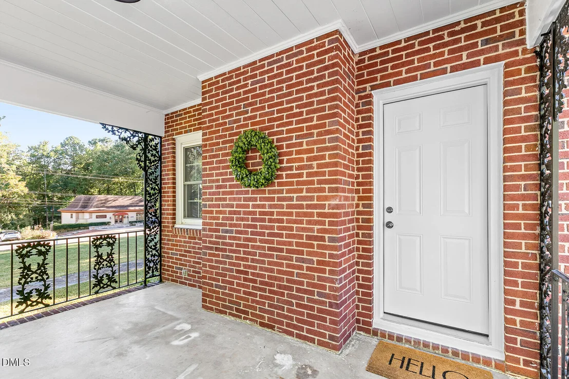 Photo of 2720 University Drive