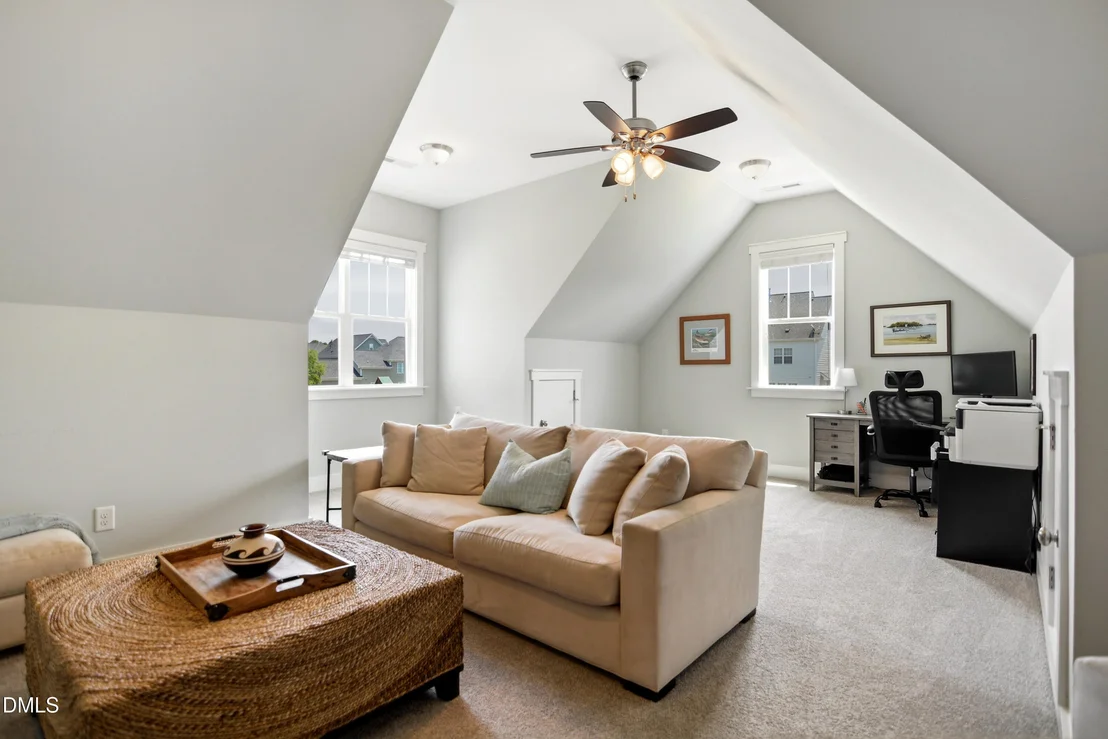Photo of 1331 Revolution Circle