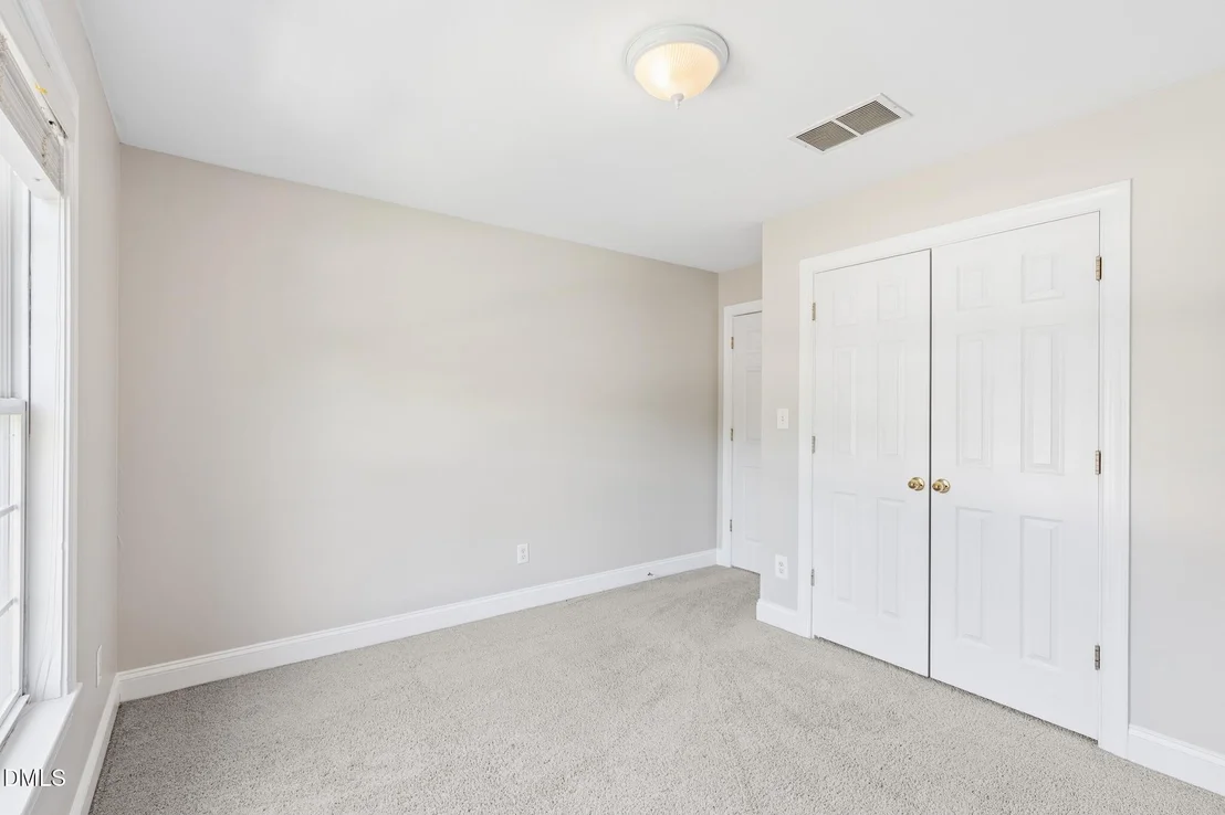 Photo of 2103 W Marilyn Circle