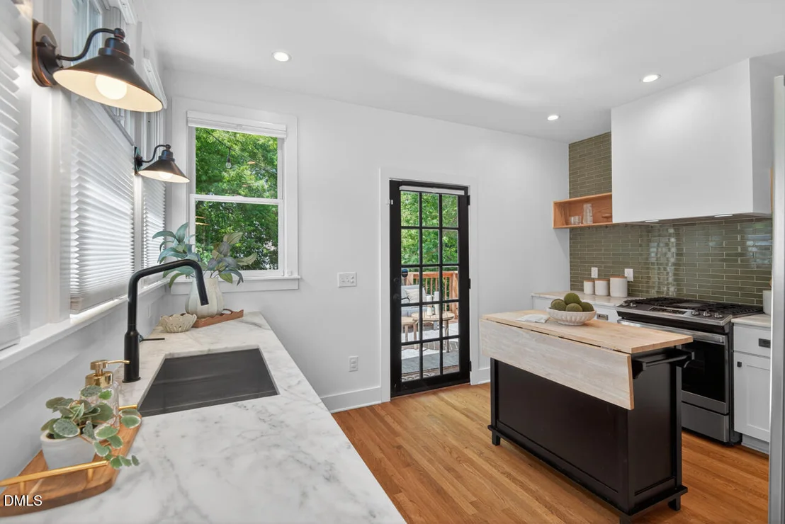 Photo of 303 Lyric Street