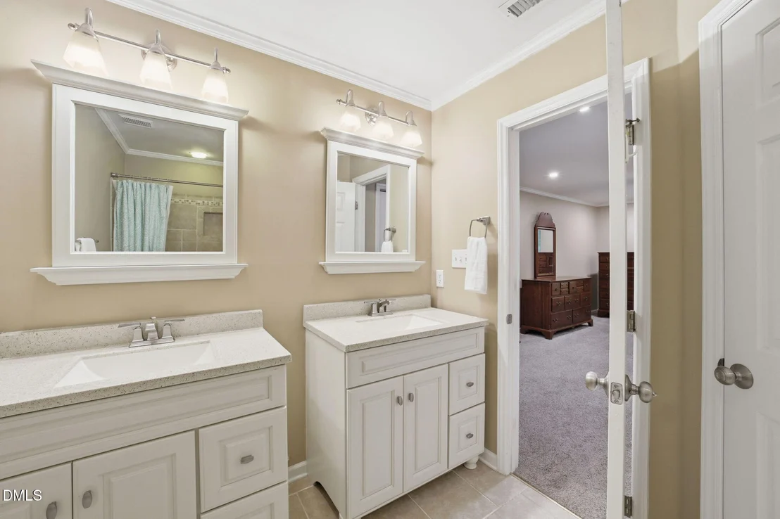 Photo of 4901 Willowtree Lane