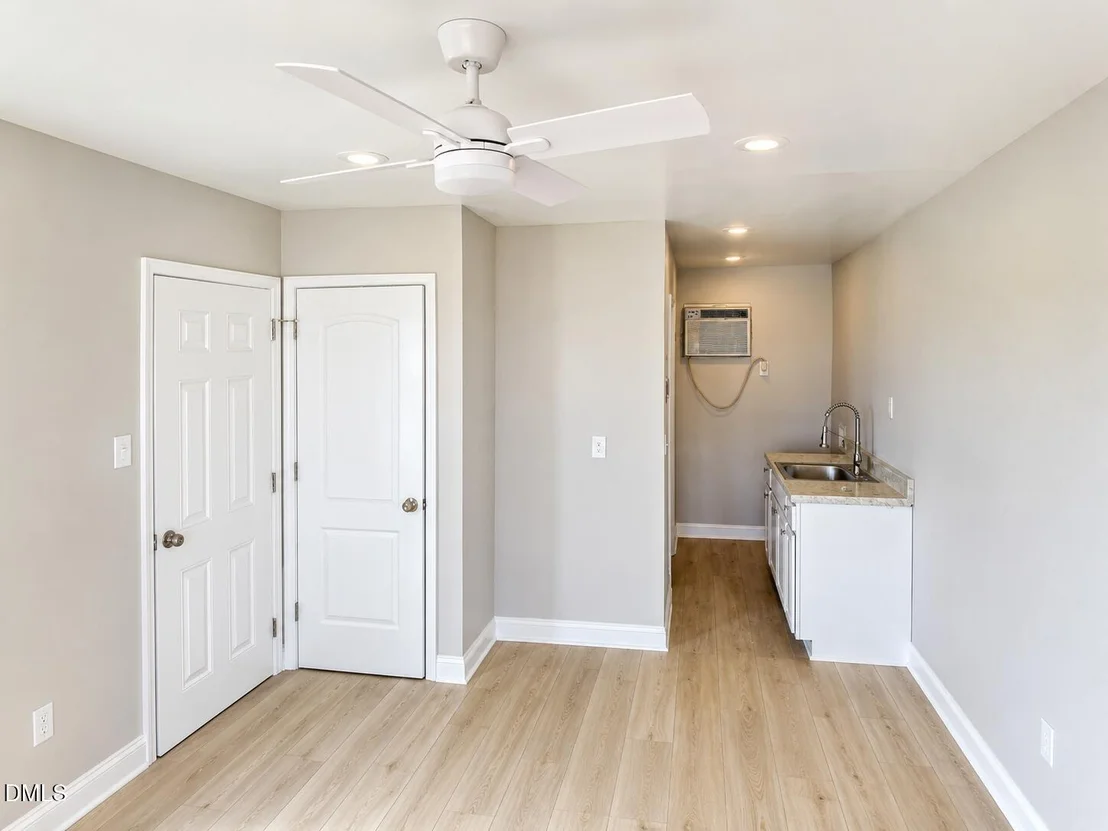 Photo of 10100 Green Path Road