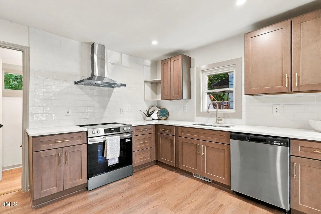 Photo of 2413 Shenandoah Avenue