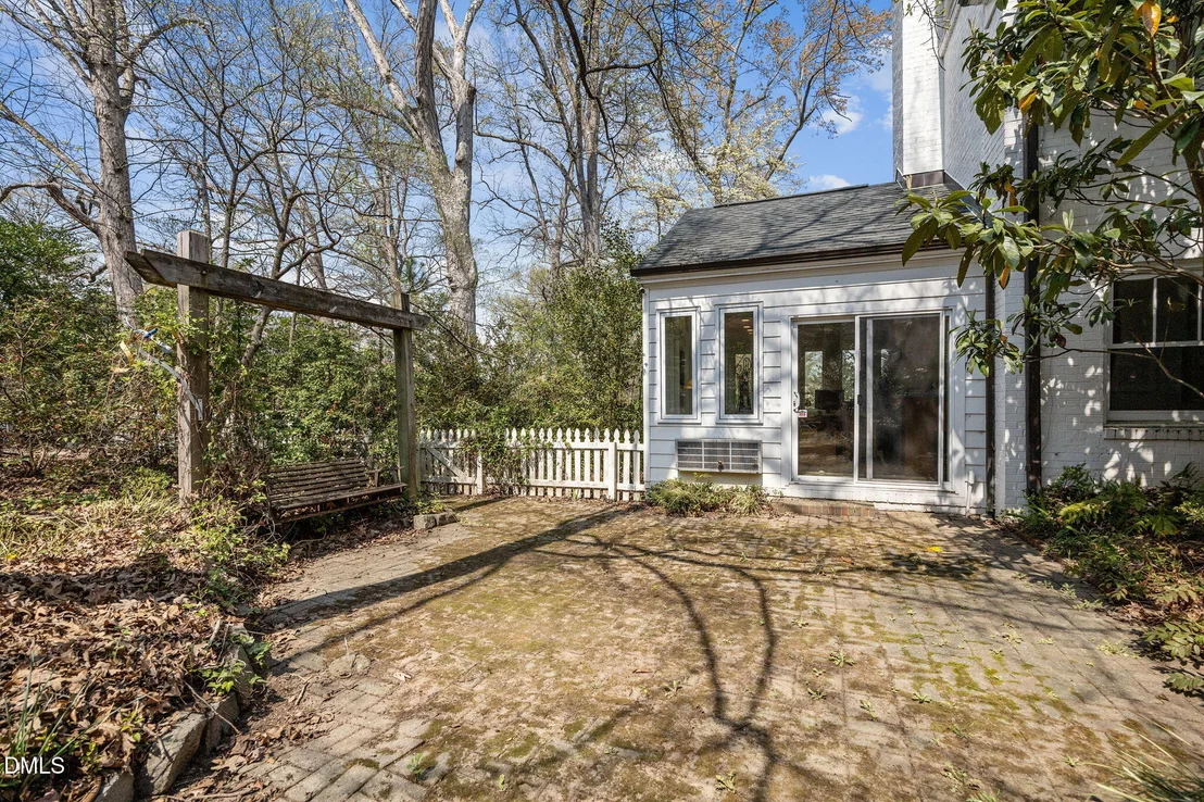 Photo of 2425 Argyle Drive