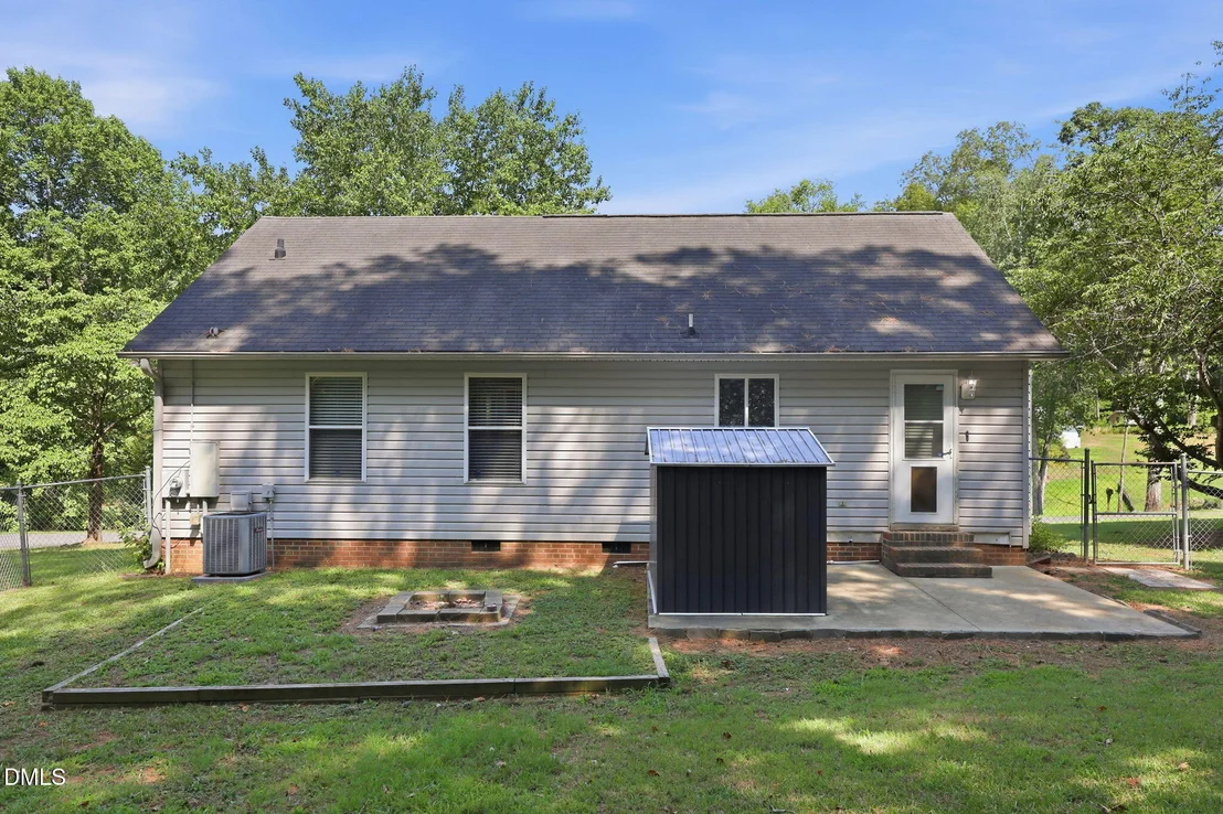 Photo of 215 Brookfield Circle