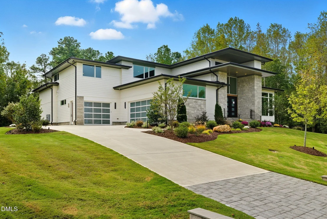 Photo of 213 Westhampton Drive