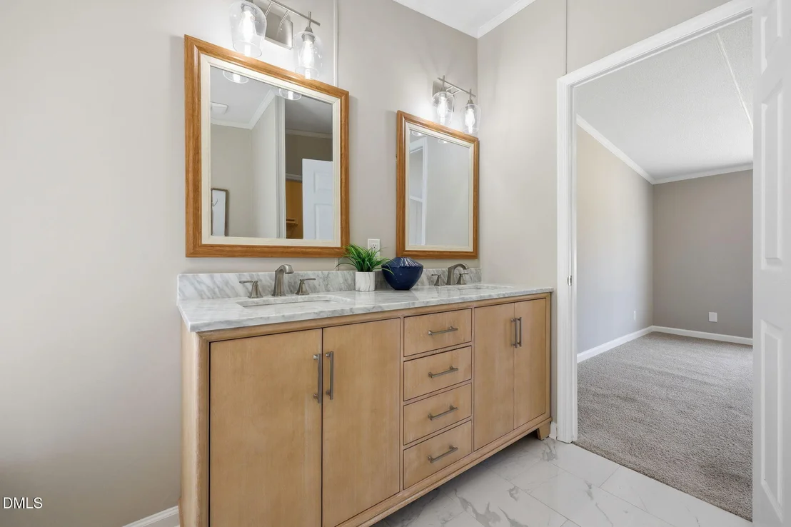 Photo of 673 Winding Ridge