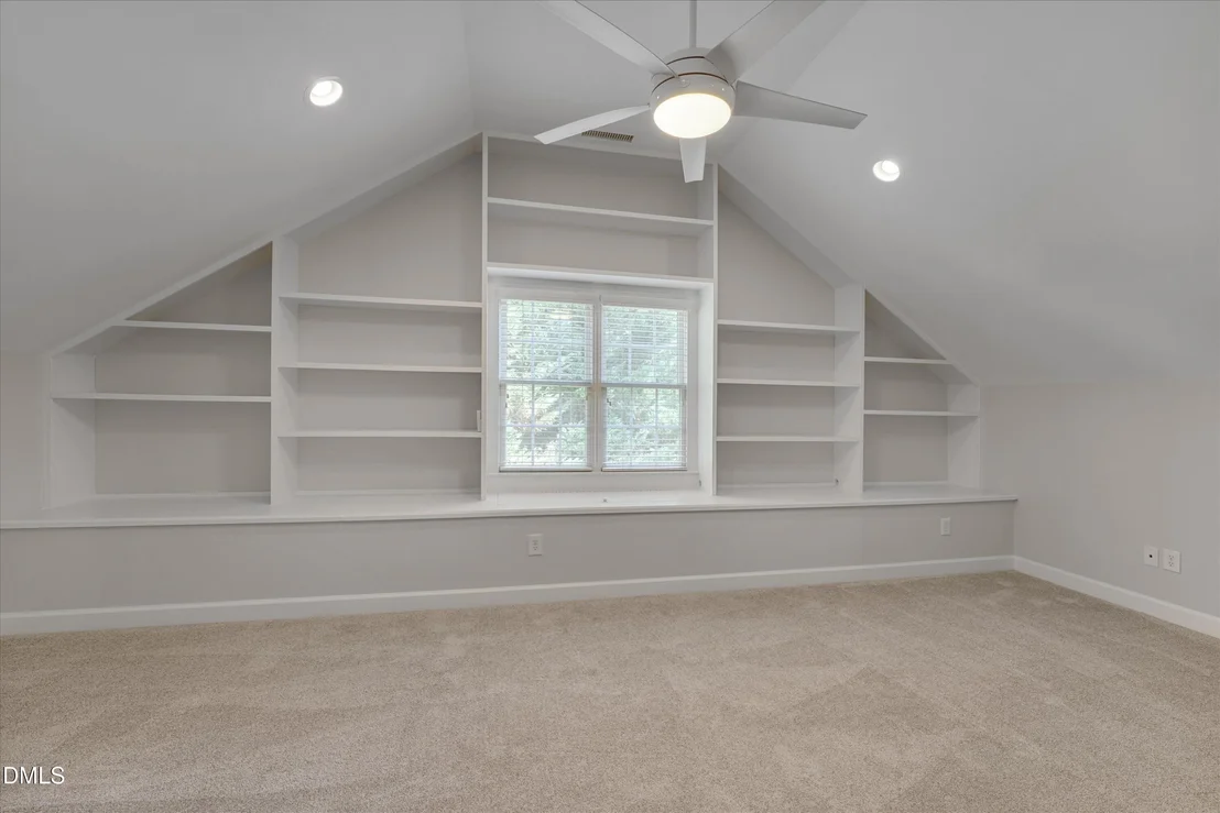 Photo of 504 Manor Rdg Drive
