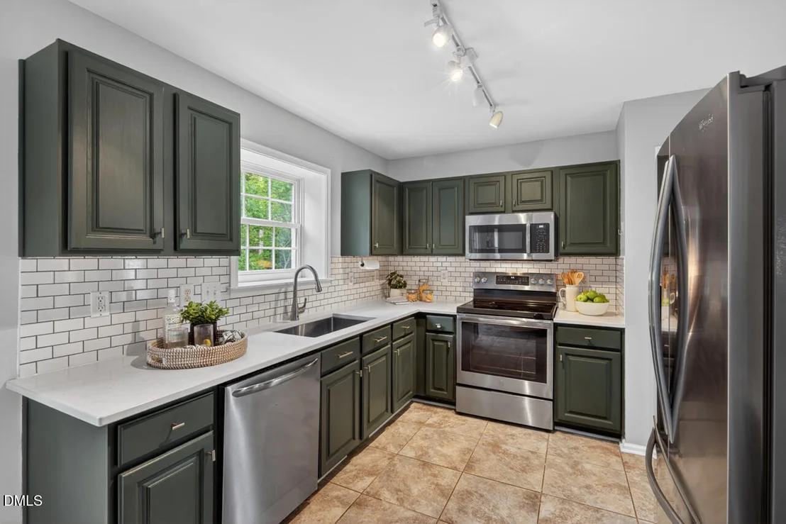 Photo of 2505 Summit Drive