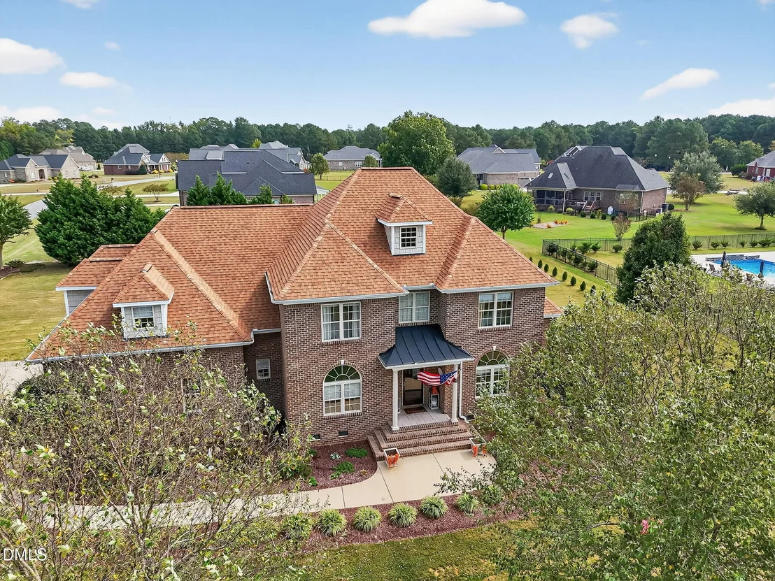 Photo of 296 Shoreline Drive