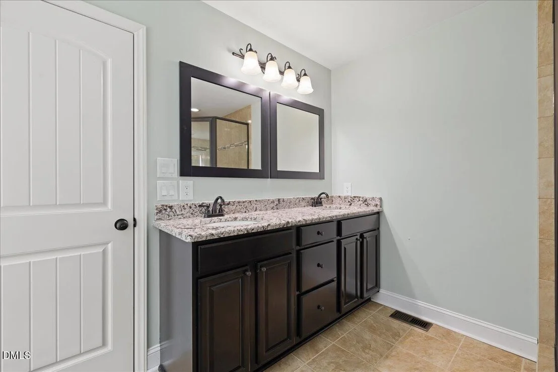 Photo of 11208 Range Road