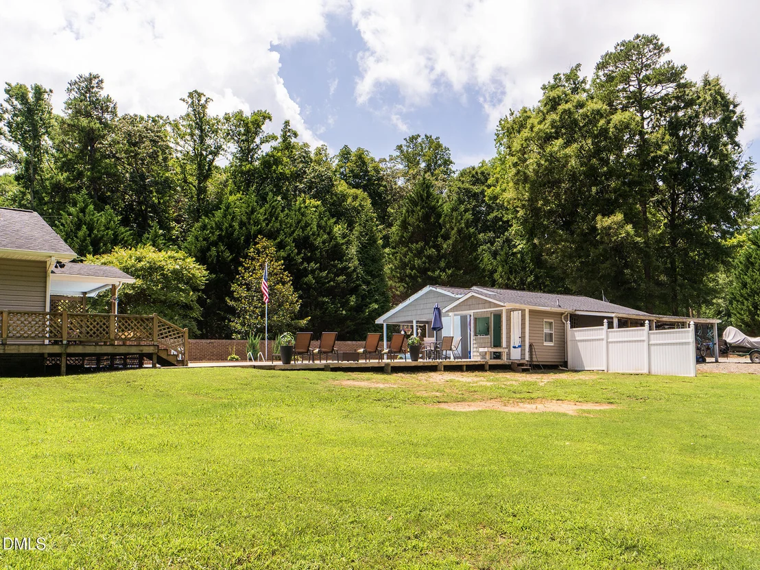 Photo of 1805 Travis Lane