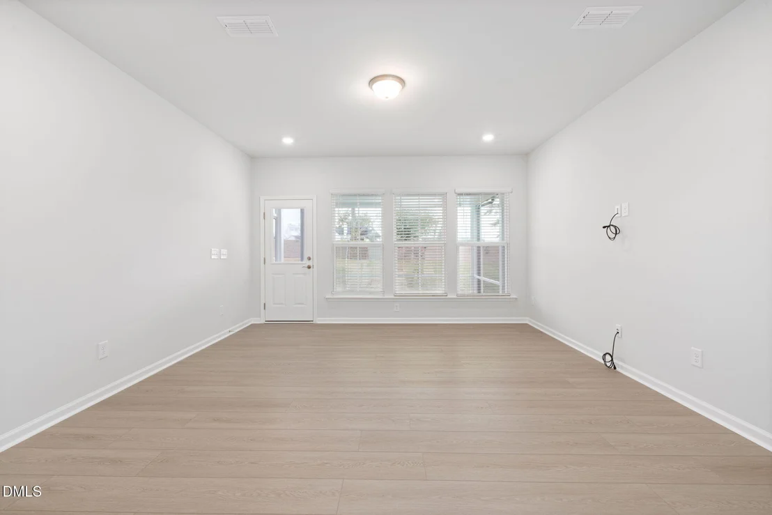 Photo of 1447 Rowboat Road