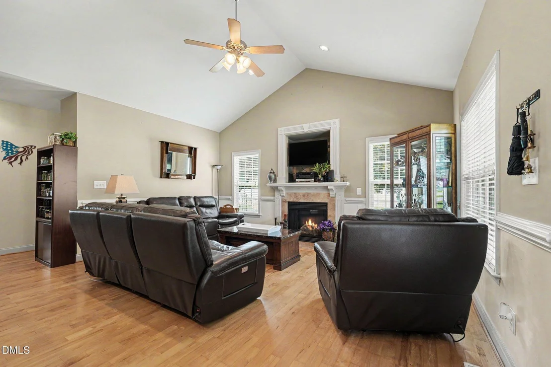 Photo of 492 Tomahawk Drive