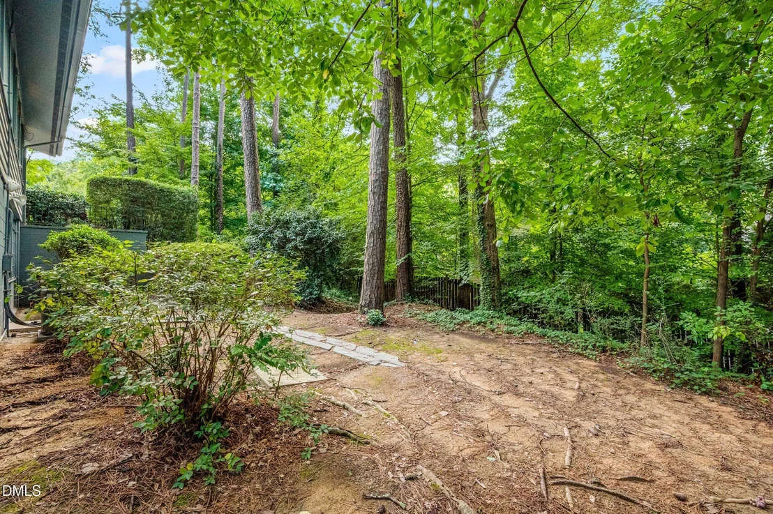 Photo of 425 Brookside Drive