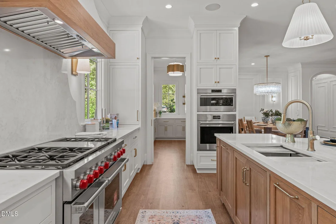 Photo of 6832 Greystone Drive