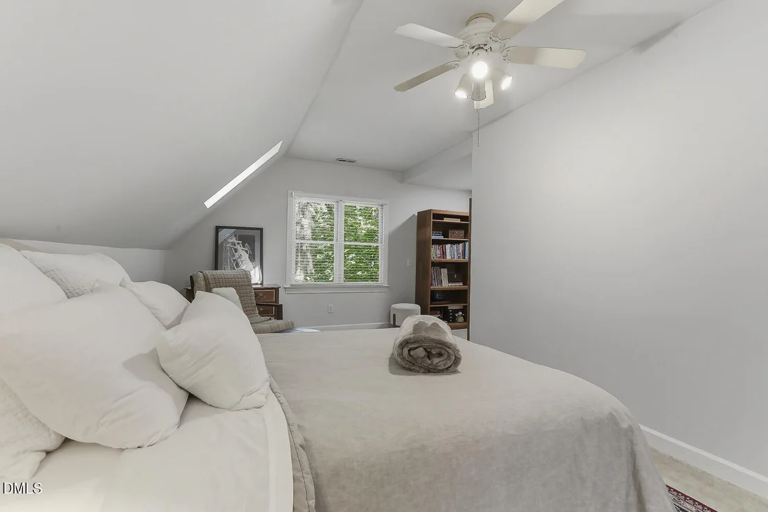 Photo of 429 Grosvenor Drive