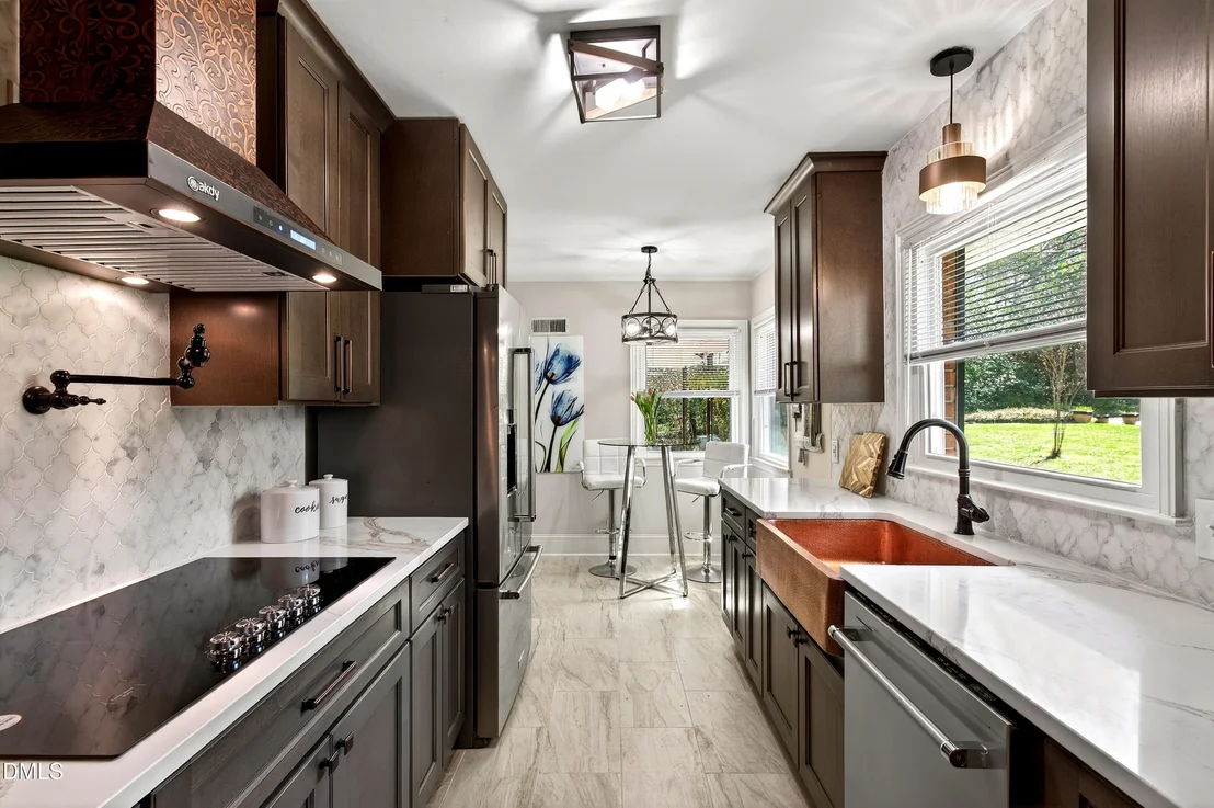 Photo of 800 Camden Avenue