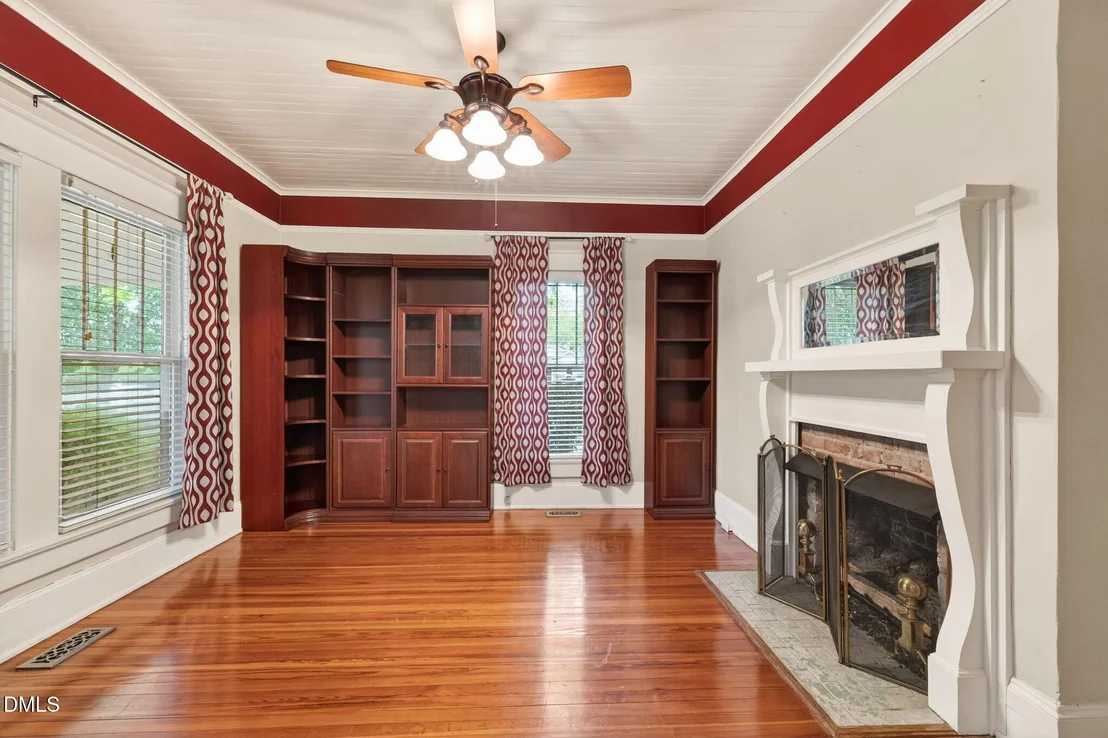 Photo of 804 W Main Street