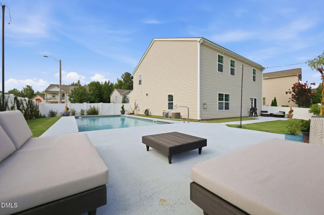 Photo of 921 Sugar Tree Drive