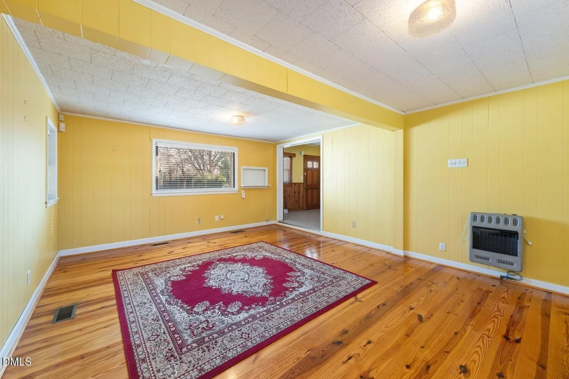 Photo of 1146 Rogers Road