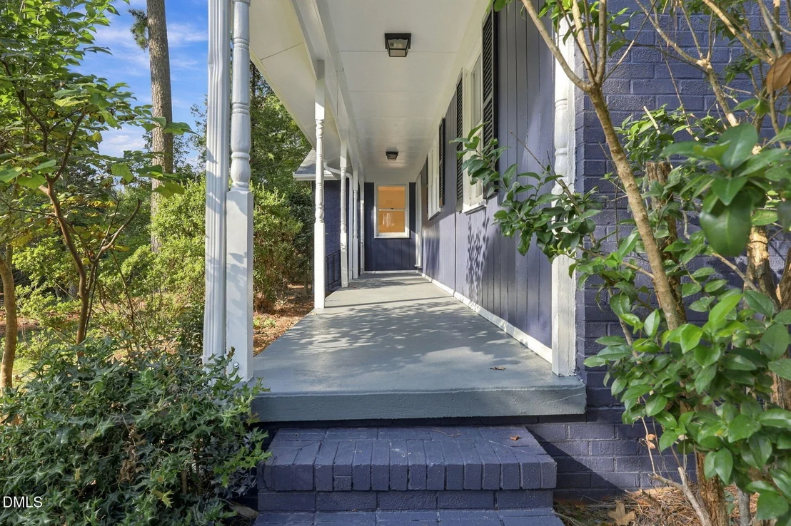 Photo of 404 Longleaf Drive