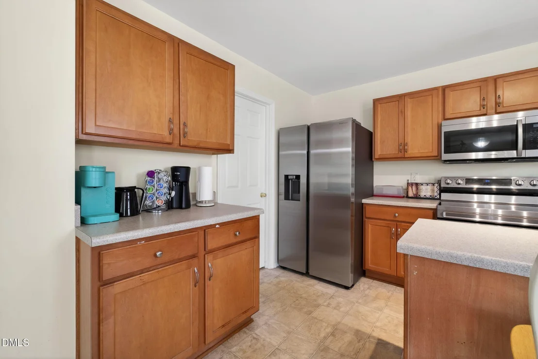 Photo of 1012 Breeze Lane