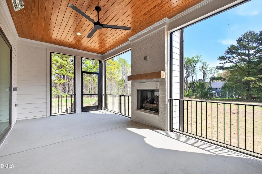 Photo of 688 Lynch Road