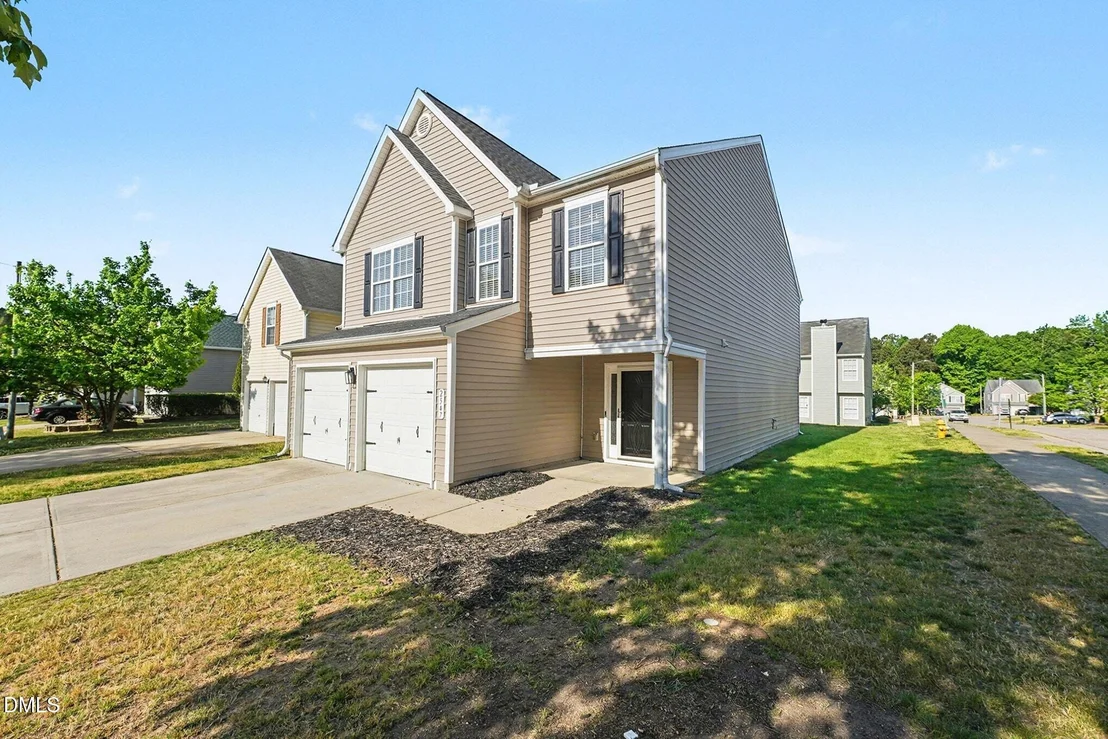 Photo of 2547 Crescent Forest Drive