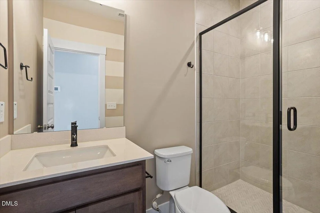 Photo of 541 Roycroft Drive