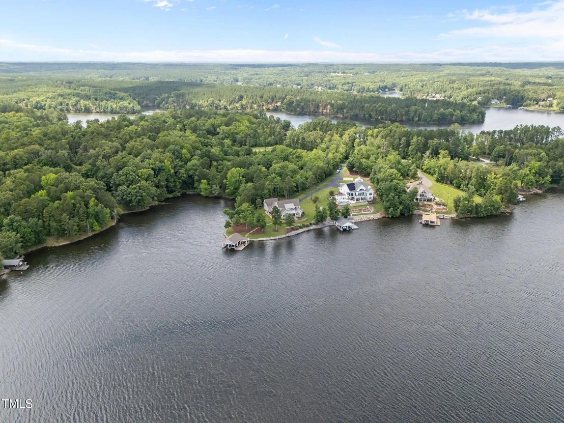 Photo of 976 Estate Road