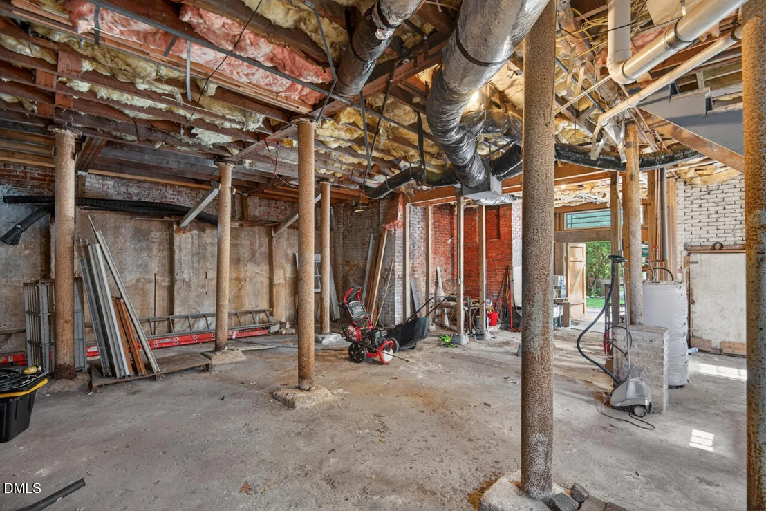 Photo of 321 W Trinity Avenue