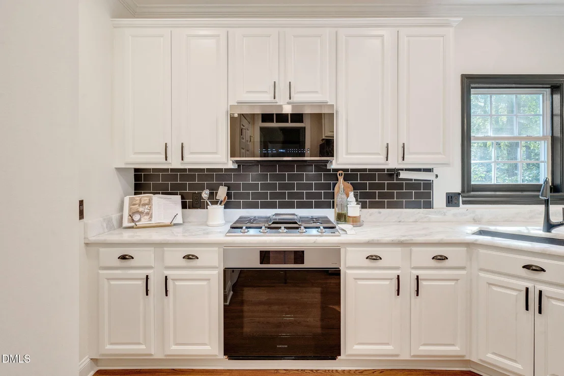 Photo of 1813 Foxbrook Drive