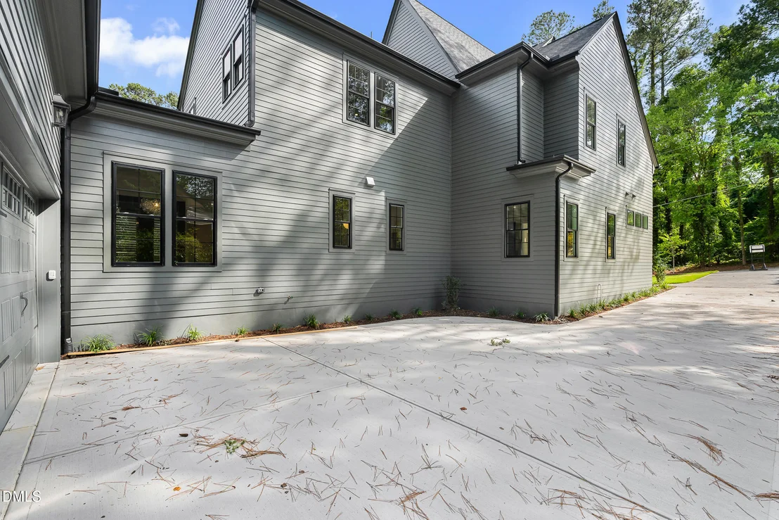 Photo of 6 Chantilly Place
