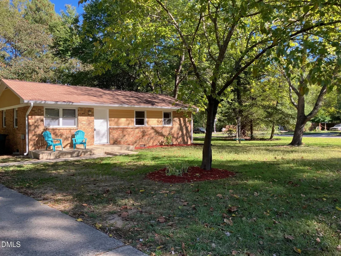 Photo of 1302 Hearthside Street