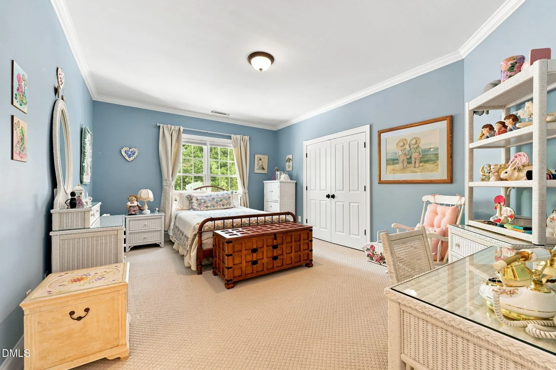 Photo of 6102 Treyburn Point Drive