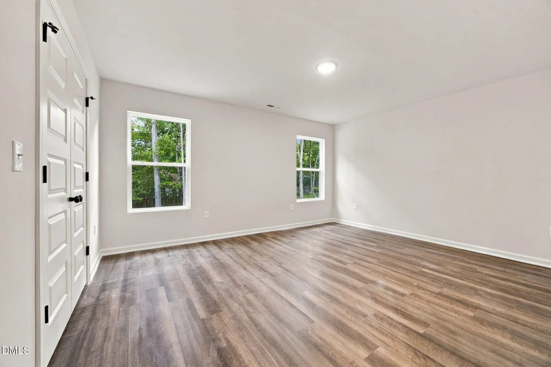 Photo of 713 Crestview Drive
