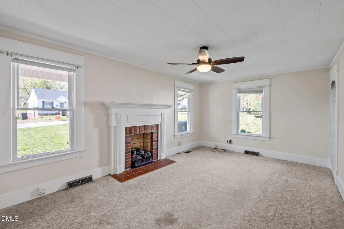 Photo of 320 Barnette Avenue