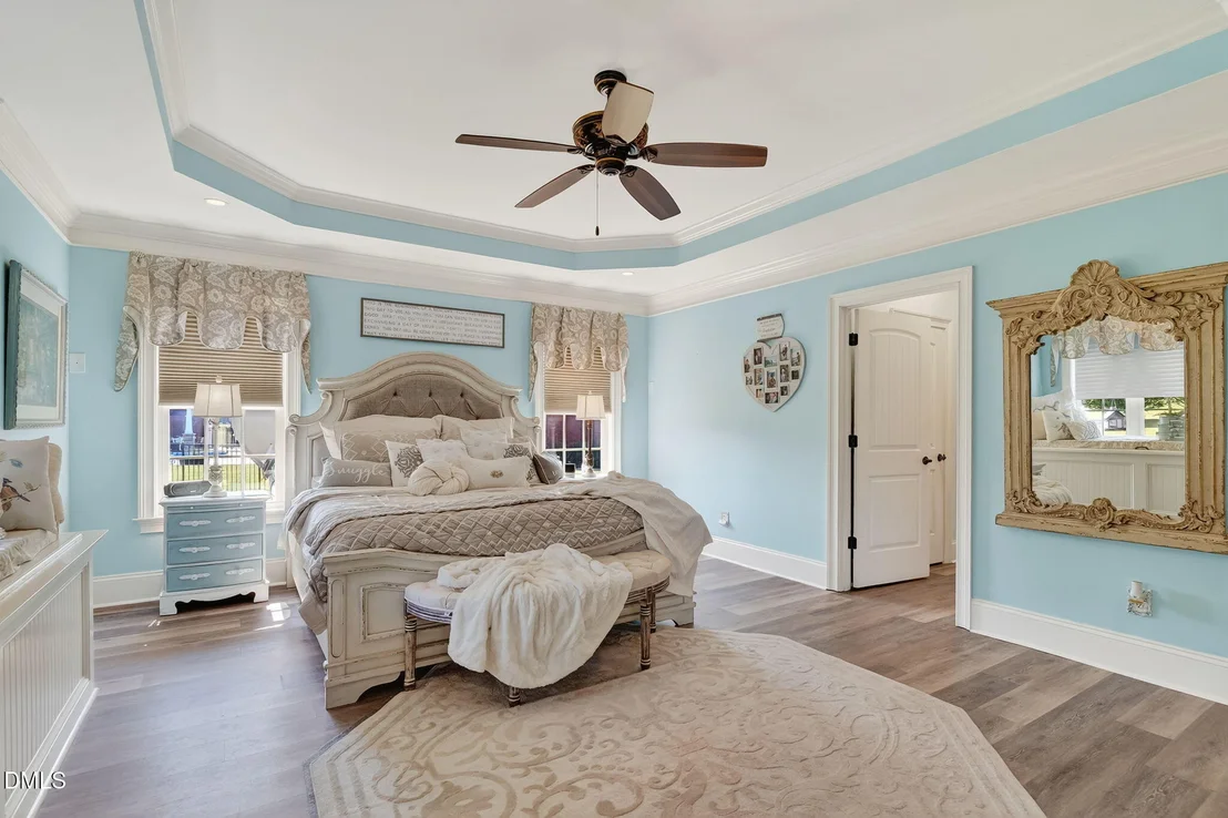 Photo of 296 Shoreline Drive