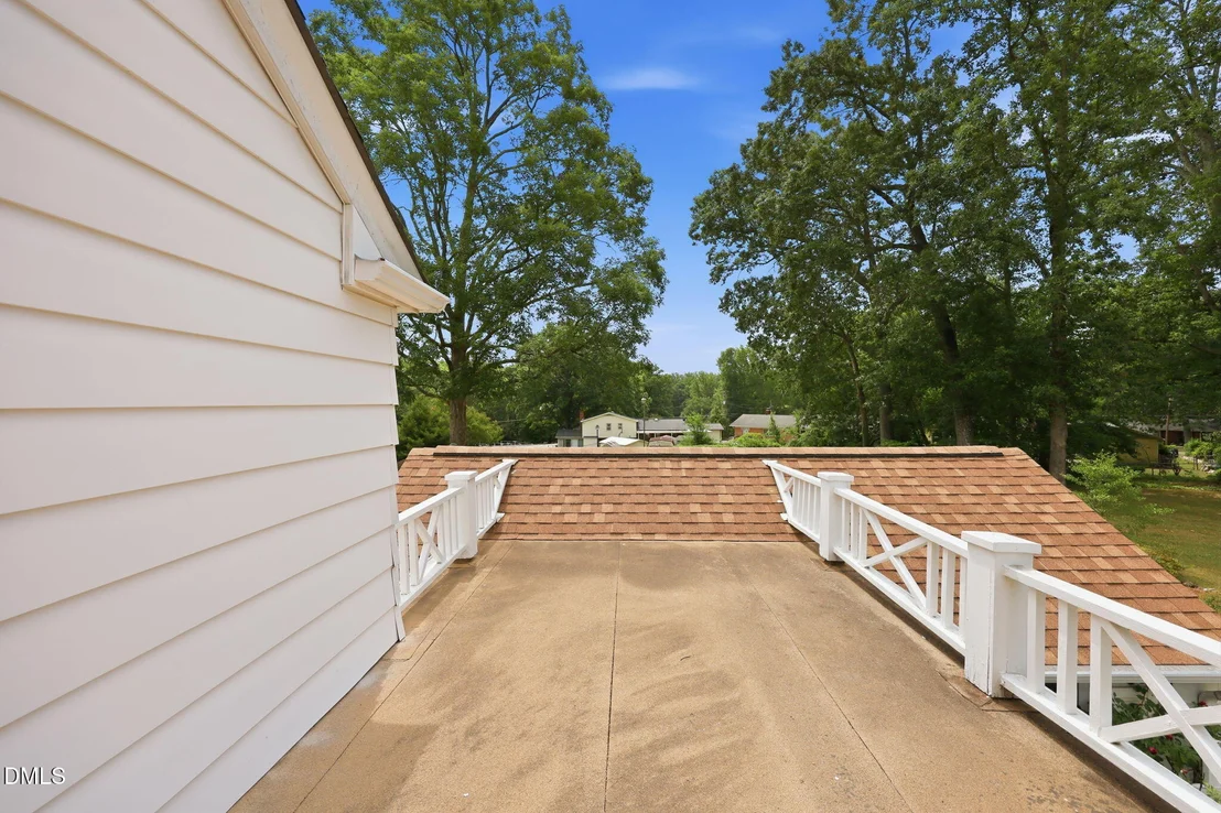 Photo of 203 Hillcrest Drive