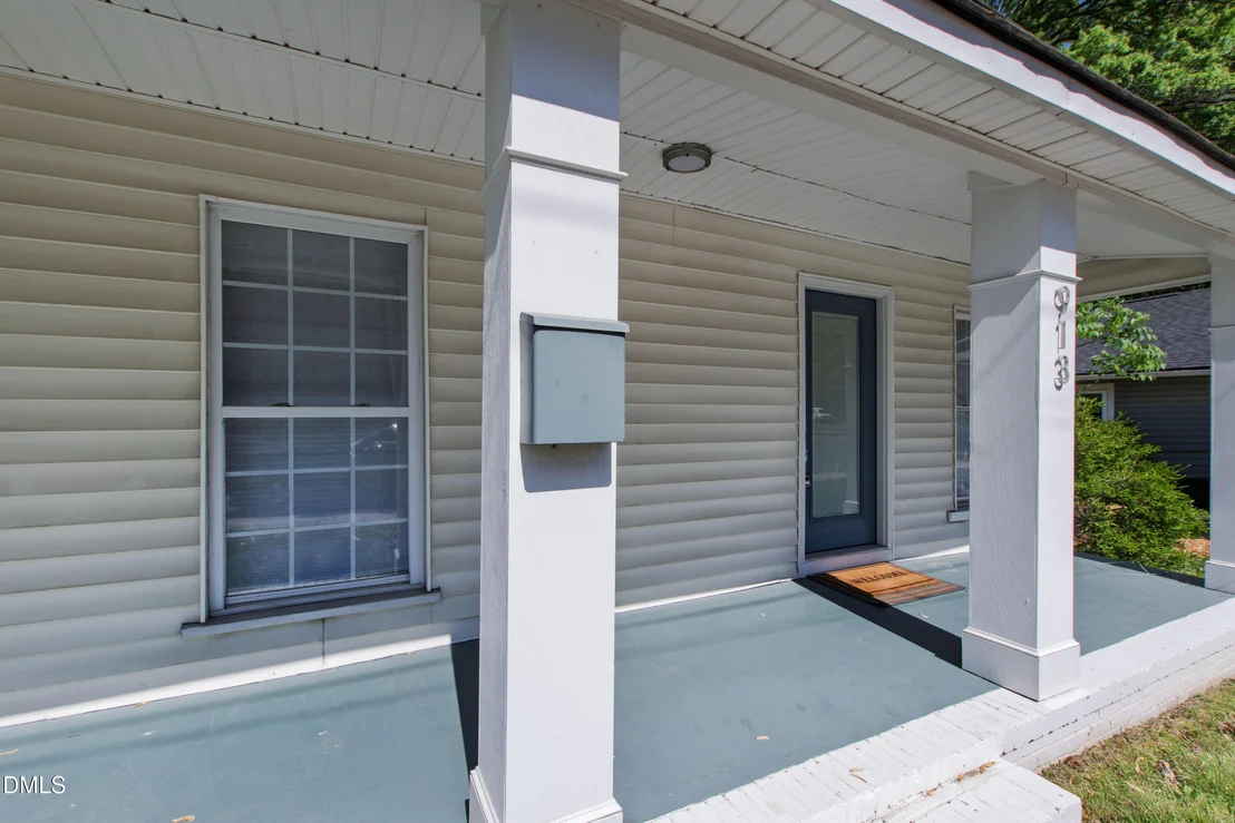 Photo of 913 Washington Street