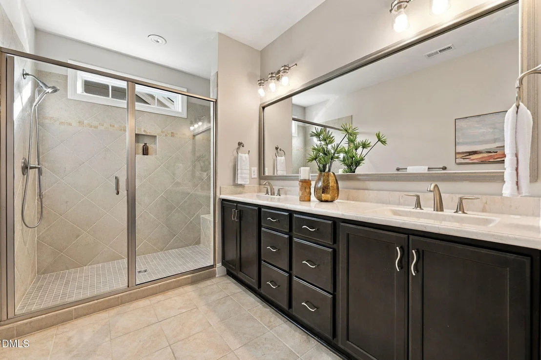Photo of 931 Regency Cottage Place