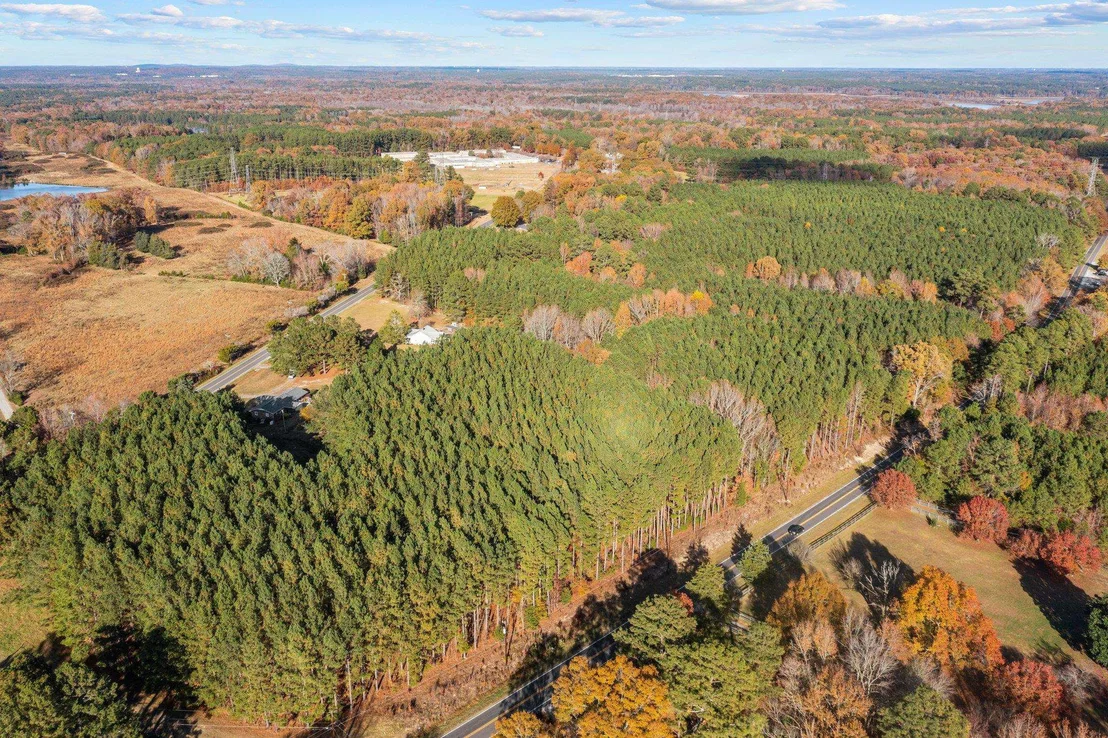 Photo of 3216 Hamlin Road