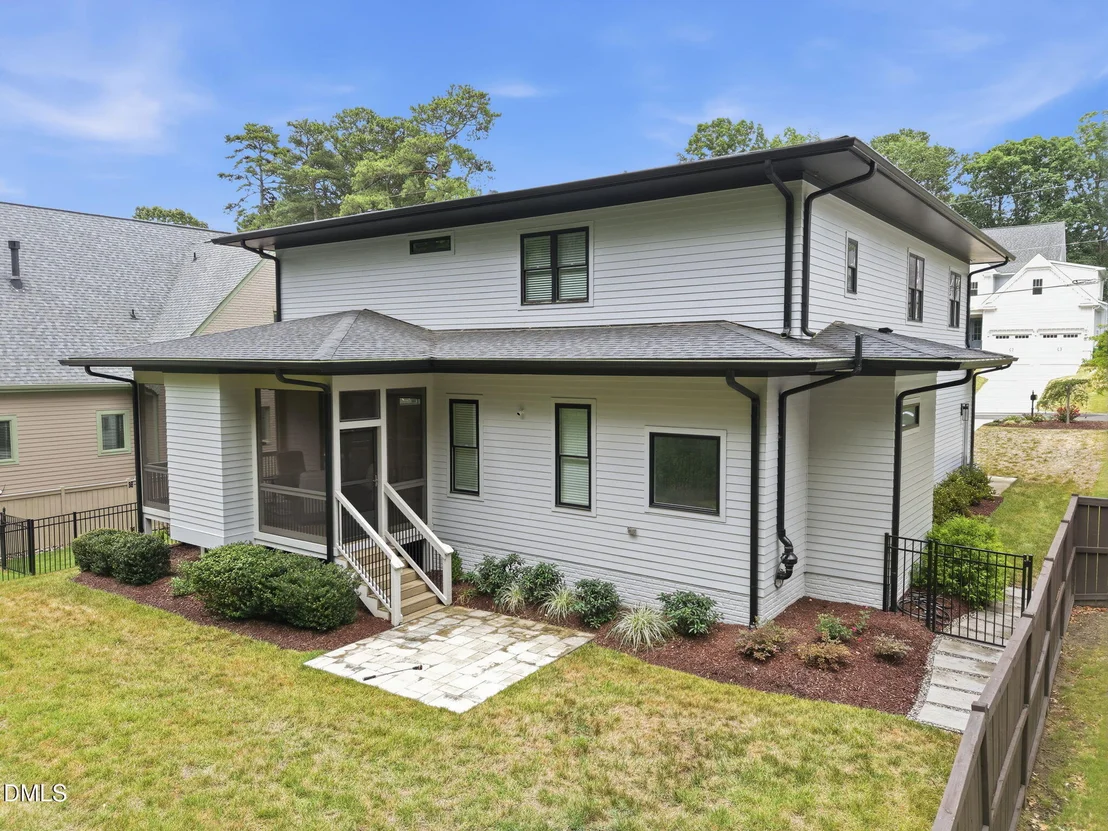 Photo of 3418 Edgemont Drive