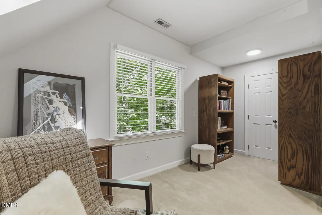 Photo of 429 Grosvenor Drive