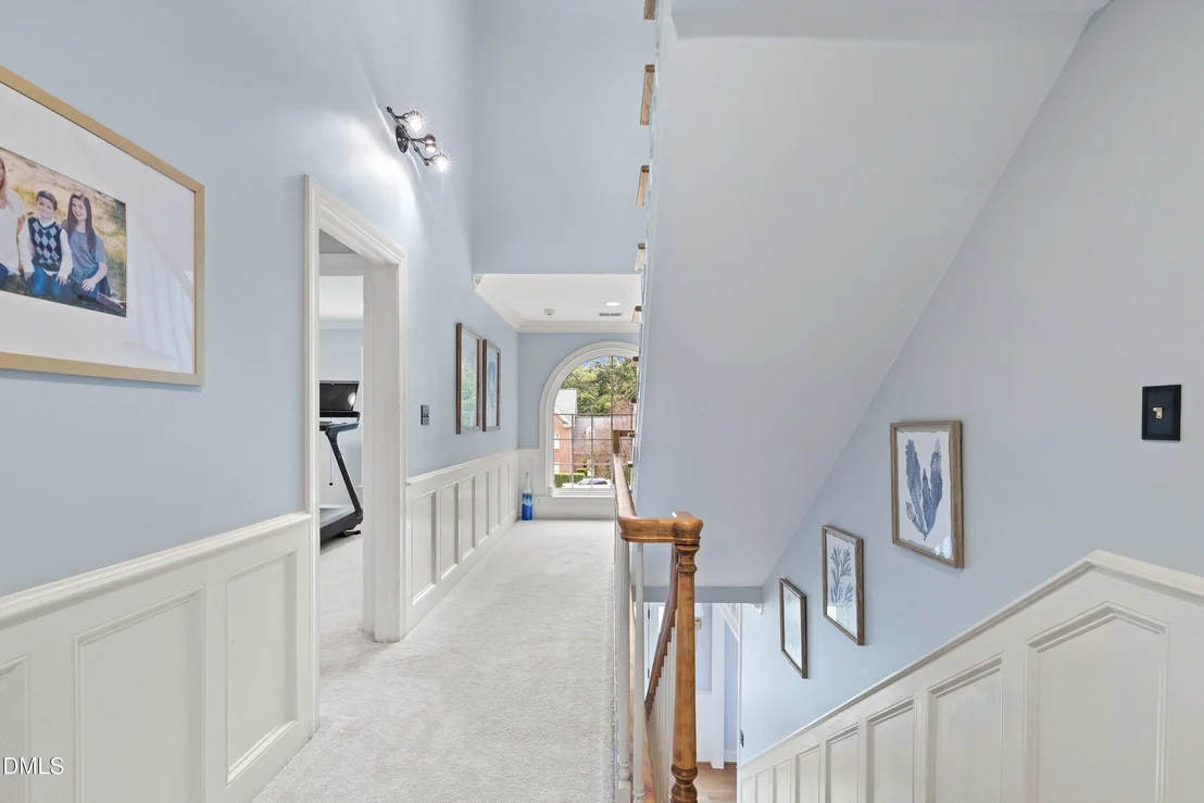 Photo of 304 Versailles Drive