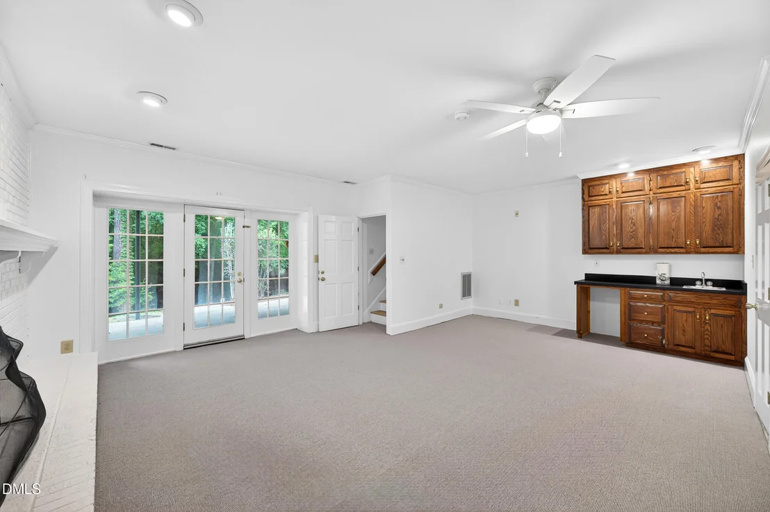 Photo of 1901 Aurora Drive
